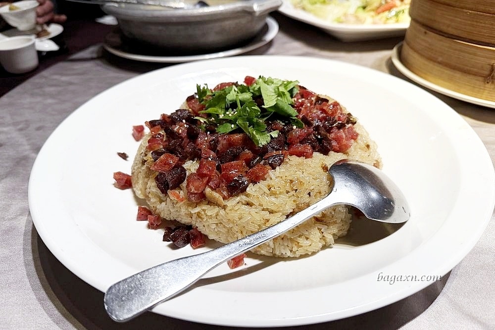 台中南屯│品虹橋滬川美饌旗艦店。小籠包、綠豆餅很好吃