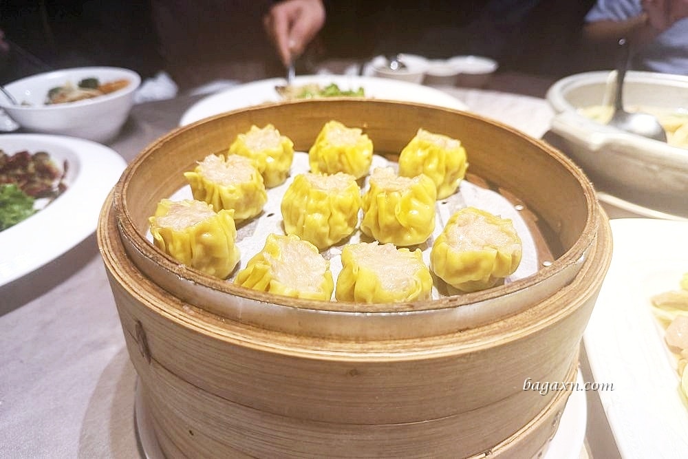 台中南屯│品虹橋滬川美饌旗艦店。小籠包、綠豆餅很好吃