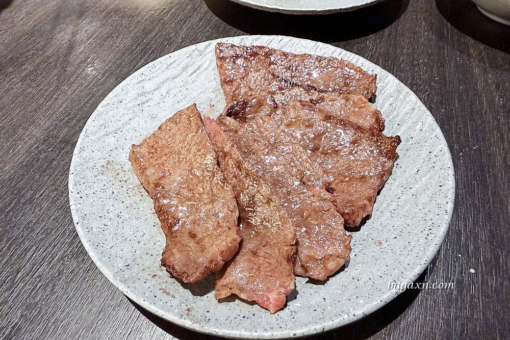 台中燒肉│火火燒肉販賣所 台中公益總店。食材品質不錯，部分食材代烤服務