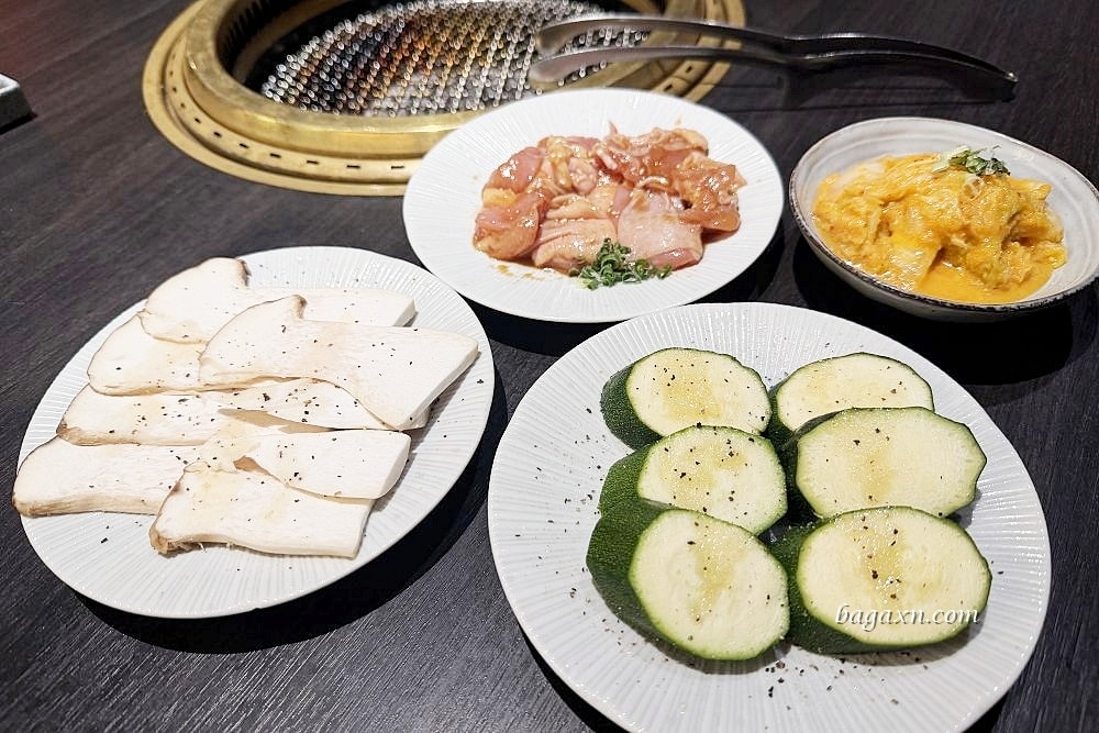 台中燒肉│火火燒肉販賣所 台中公益總店。食材品質不錯，部分食材代烤服務
