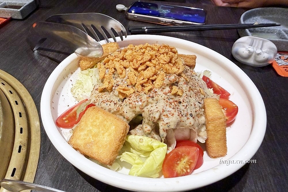 台中燒肉│火火燒肉販賣所 台中公益總店。食材品質不錯，部分食材代烤服務