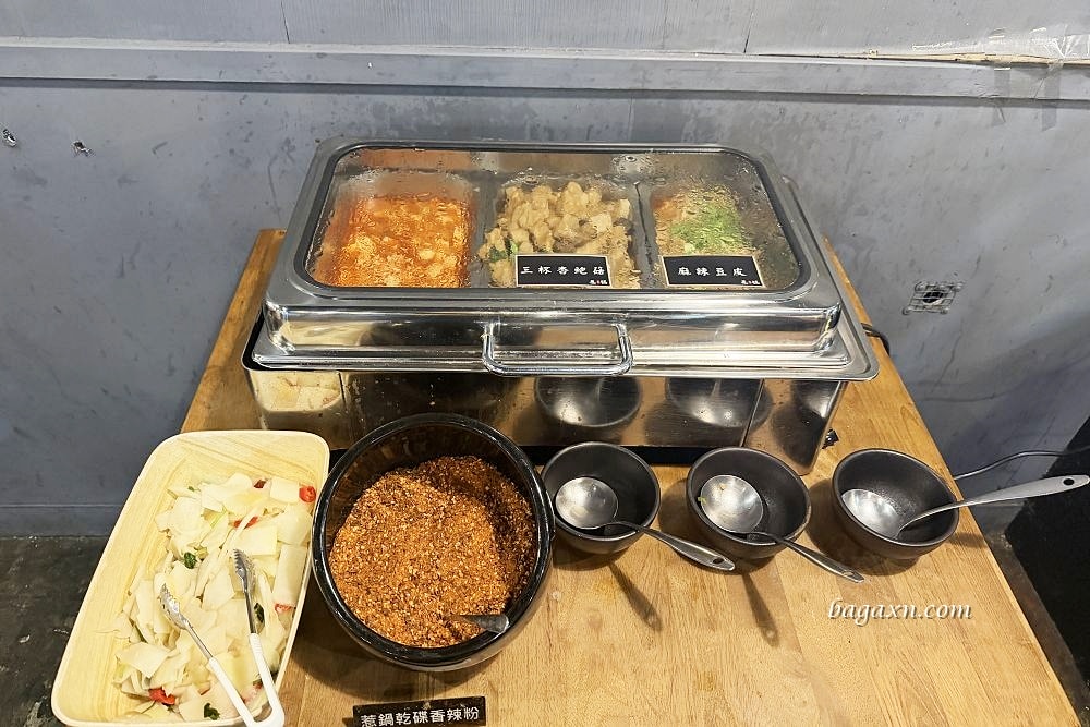 豐原火鍋│惹鍋-台中豐原店。平價火鍋蔬菜buffet吃到飽 - 第6張圖 豐原火鍋│惹鍋-台中豐原店。平價火鍋蔬菜buffet吃到飽