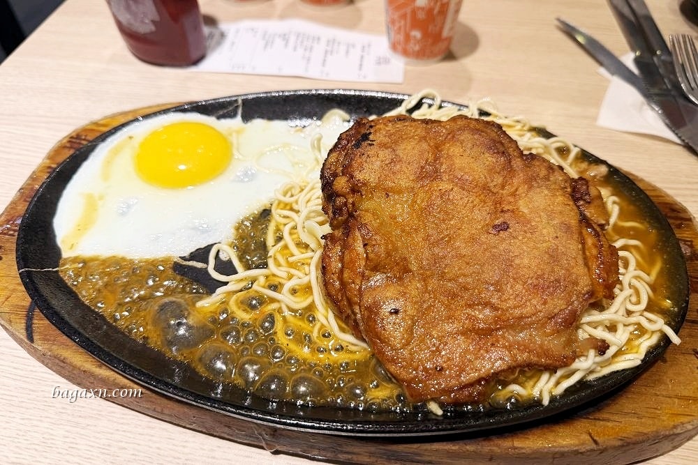 彰化│小時厚牛排-彰化旭光店。有飲料點心Buffet吃到飽還不錯