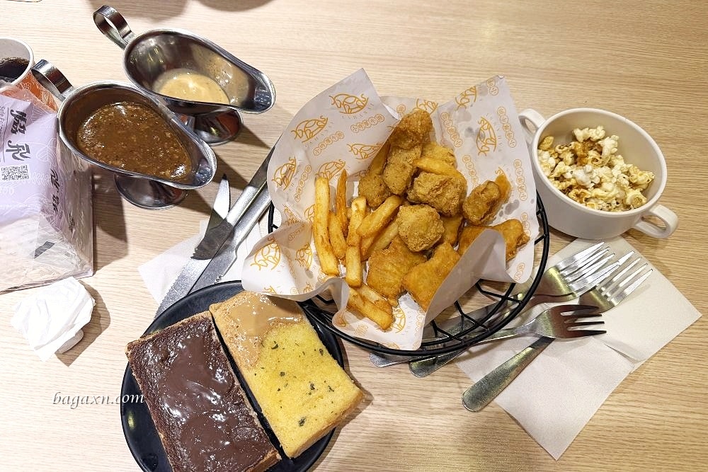 彰化│小時厚牛排-彰化旭光店。有飲料點心Buffet吃到飽還不錯