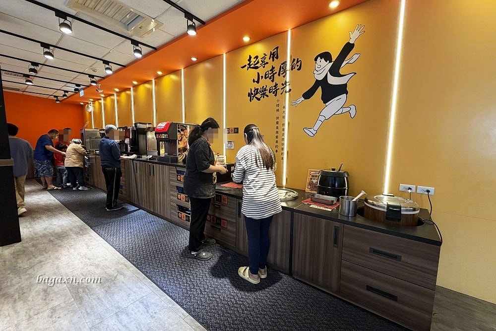 彰化│小時厚牛排-彰化旭光店。有飲料點心Buffet吃到飽還不錯