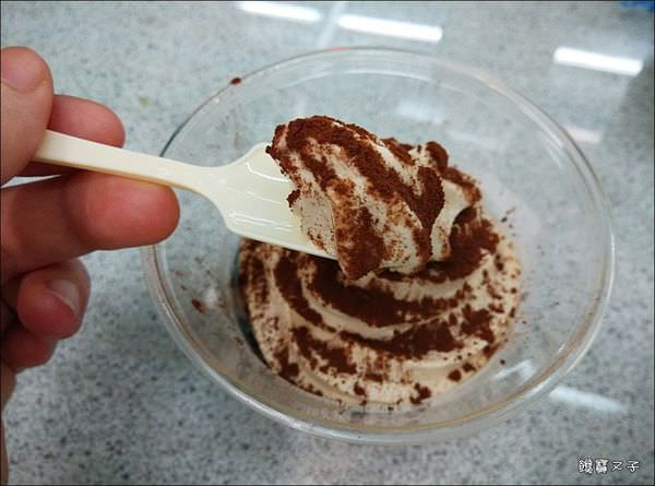 全家-提拉米蘇霜淇淋 (5).jpg