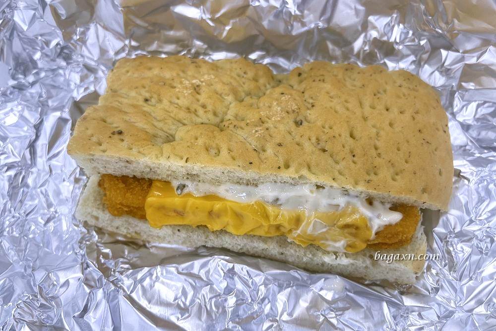 COSTCO好市多熟食│蒜辣薄皮脆雞桶/塔塔鱈魚三明治/海鮮捲/巧克力霜淇淋