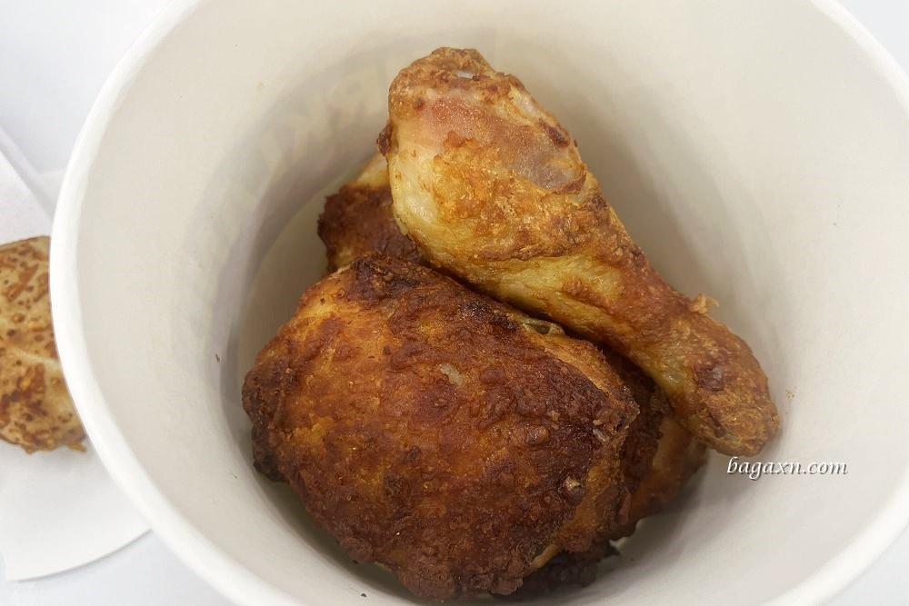 COSTCO好市多熟食│蒜辣薄皮脆雞桶/塔塔鱈魚三明治/海鮮捲/巧克力霜淇淋