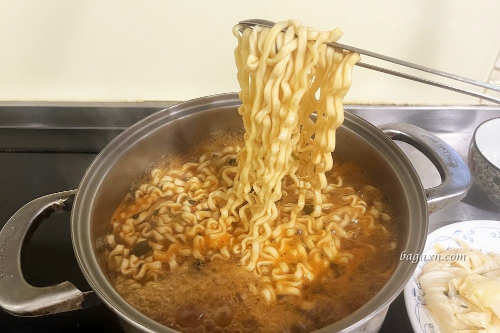 COSTCO│不倒翁金螃蟹海鮮風味拉麵/農辛辛拉麵/安城湯麵 - 第20張圖 COSTCO│不倒翁金螃蟹海鮮風味拉麵/農辛辛拉麵/安城湯麵