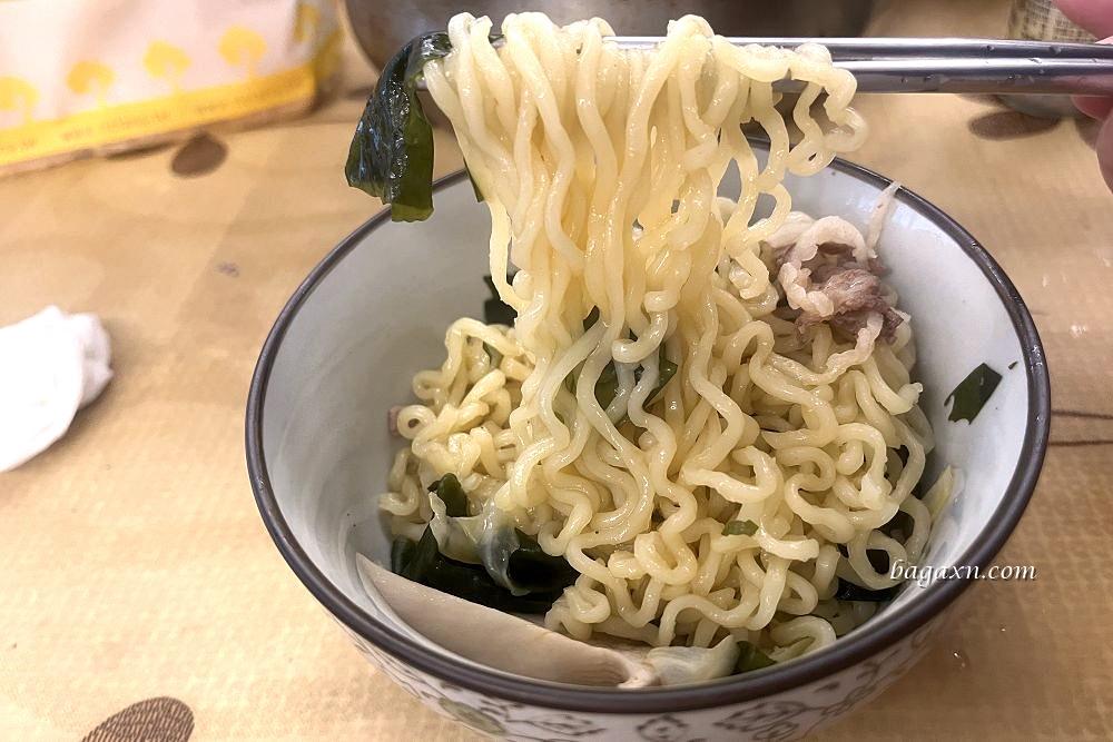 COSTCO│不倒翁金螃蟹海鮮風味拉麵/農辛辛拉麵/安城湯麵 - 第8張圖 COSTCO│不倒翁金螃蟹海鮮風味拉麵/農辛辛拉麵/安城湯麵