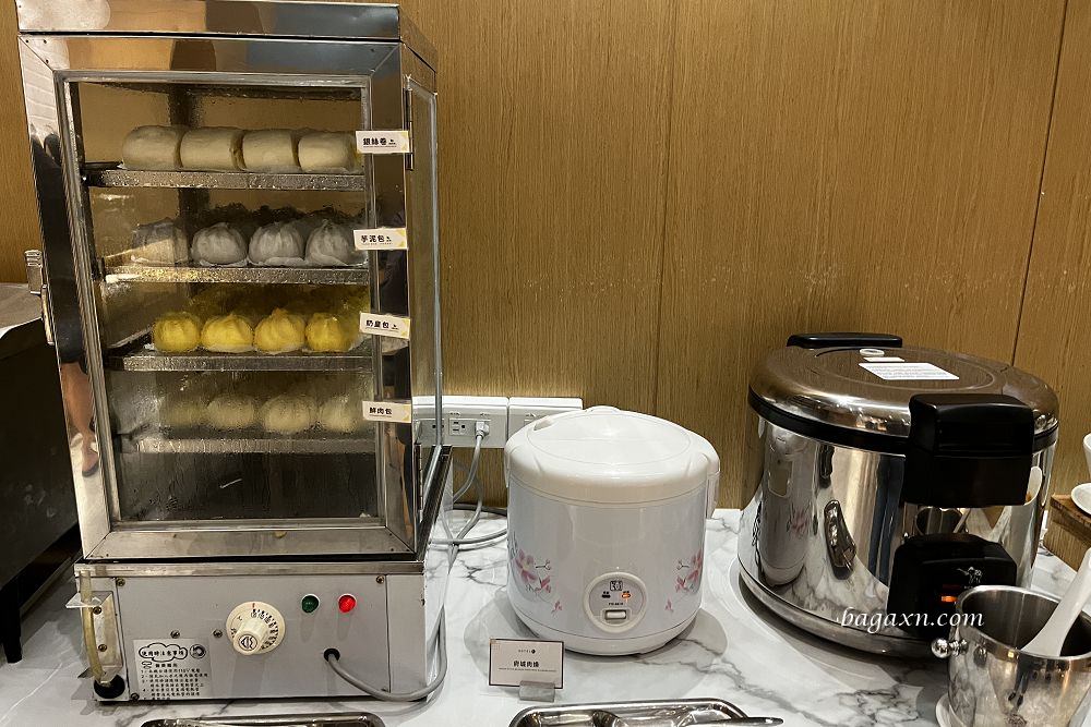 台南住宿│Hotel A 聖禾大飯店酒店。市區正中心吃東西很easy，早餐不錯吃