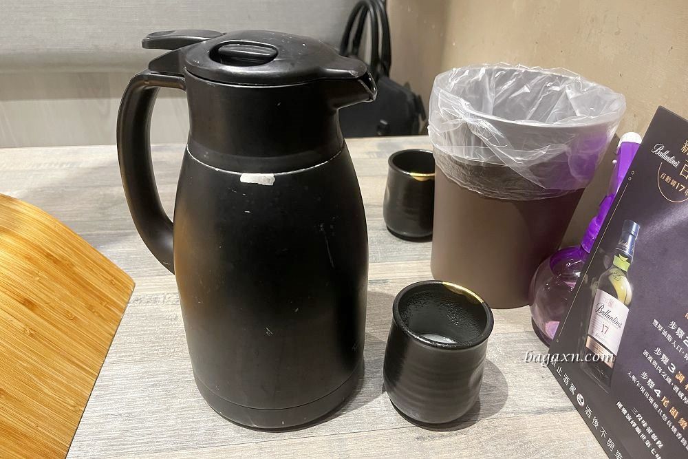 台中西區燒肉│KoDō和牛燒肉。鮮嫩和牛燒肉入口即化，和牛咖哩也很好吃