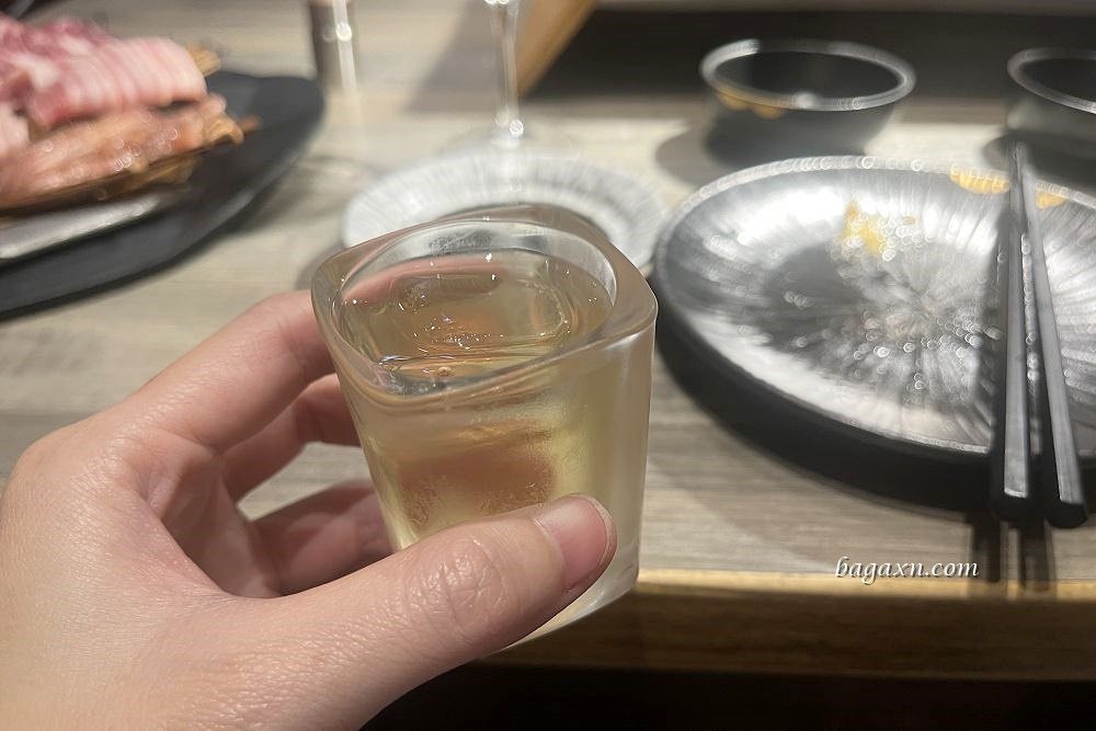 台中西區燒肉│KoDō和牛燒肉。鮮嫩和牛燒肉入口即化，和牛咖哩也很好吃