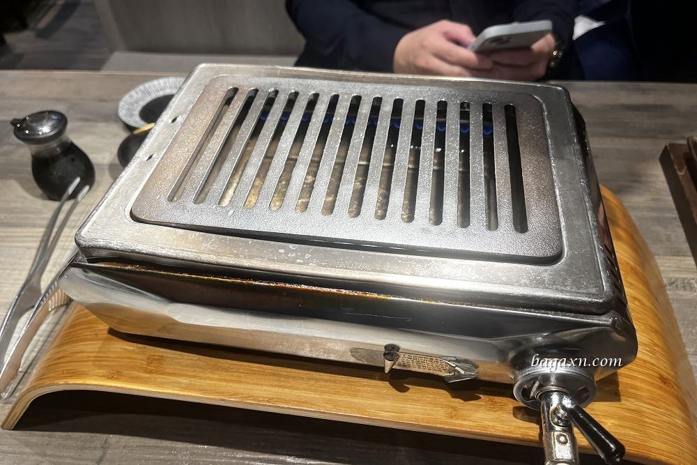 台中西區燒肉│KoDō和牛燒肉。鮮嫩和牛燒肉入口即化，和牛咖哩也很好吃