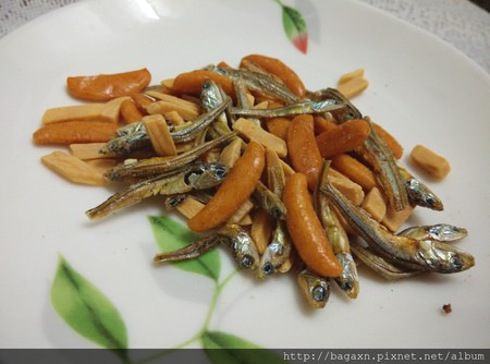 萬歲牌杏仁小魚乾-香辣.jpg